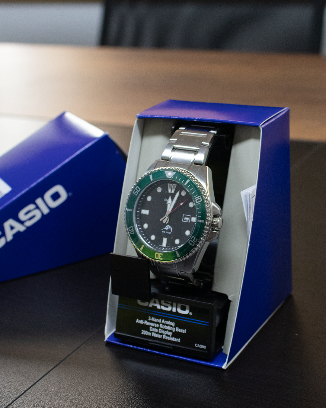 Casio Duro MDV Series Plata y Verde