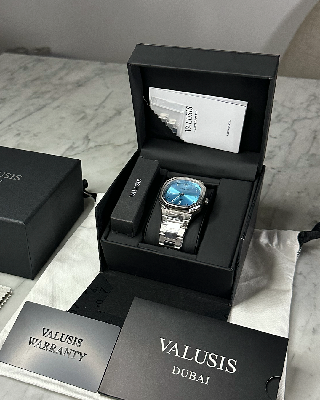 VOLT TURQUOISE ARABIC
